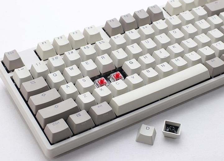 Produktbild Ducky Origin Vintage Gaming Tastatur, Cherry MX-Blue (US) (US, Kabelgebunden)