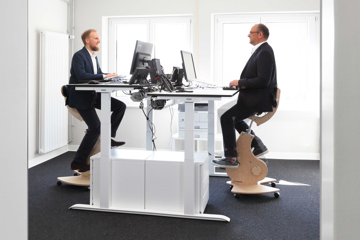 Produktbild FitSeat Schreibtischfahrrad Professional