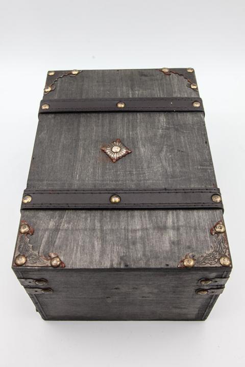 Actual product image Cachet Wooden chest with lock