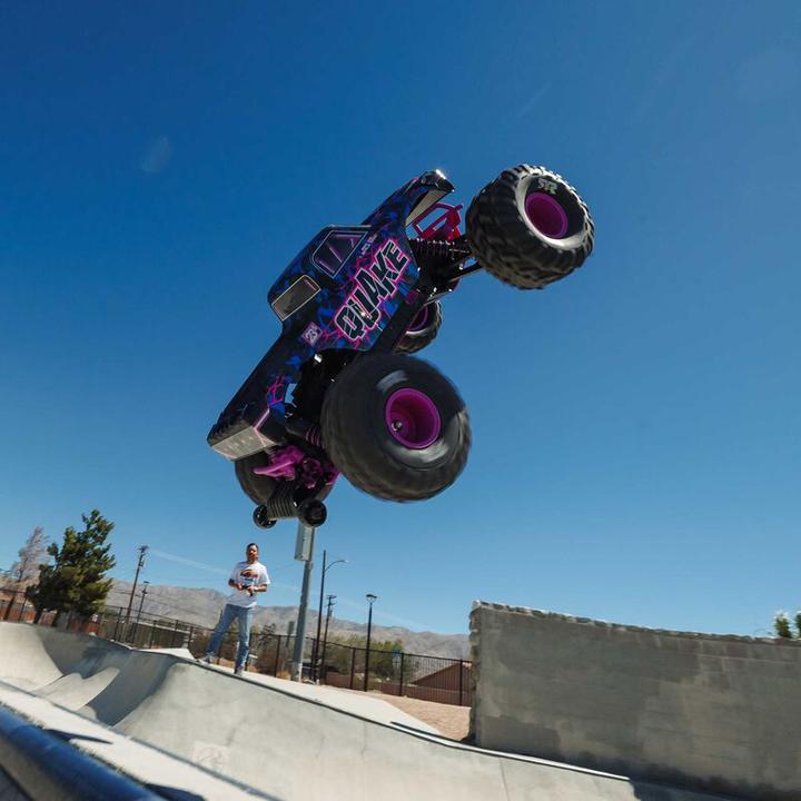 Immagine prodotto Arrma Monster Truck QUAKE 223S DSC ARTR 1:10 - Violett (ARR Quasi lettura a corredo)