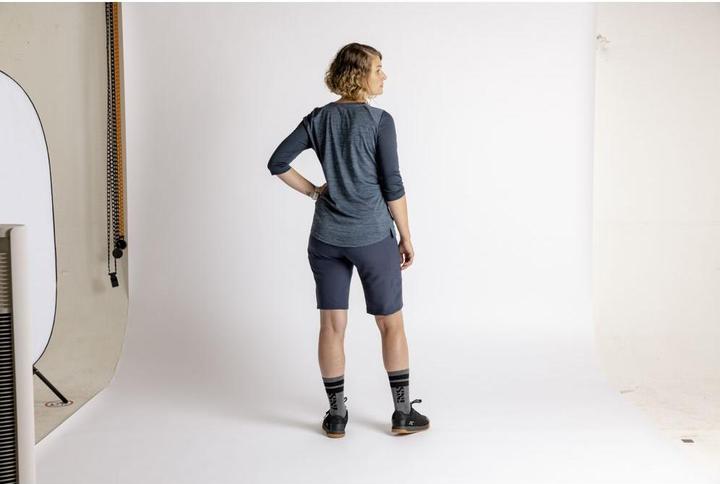 Produktbild iXS Women"s Carve X 3/4 Henley (34)