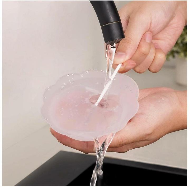 Actual product image Haakaa Petal Soft Silicone Milk Collector