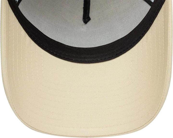 Produktbild New Era A-Frame Mesh Trucker Cap - TONAL PATCH beige (One Size)