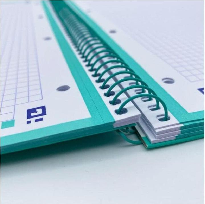 Produktbild Oxford European Book (A4+, Kariert, Harter Einband)