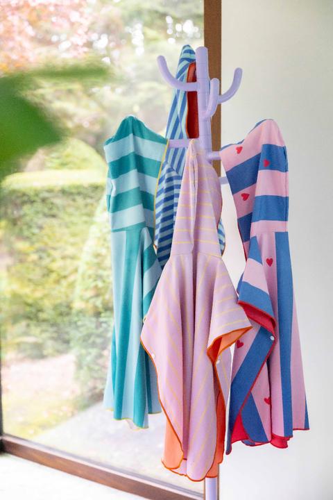 Actual product image Quut Badeponcho, Kirsche