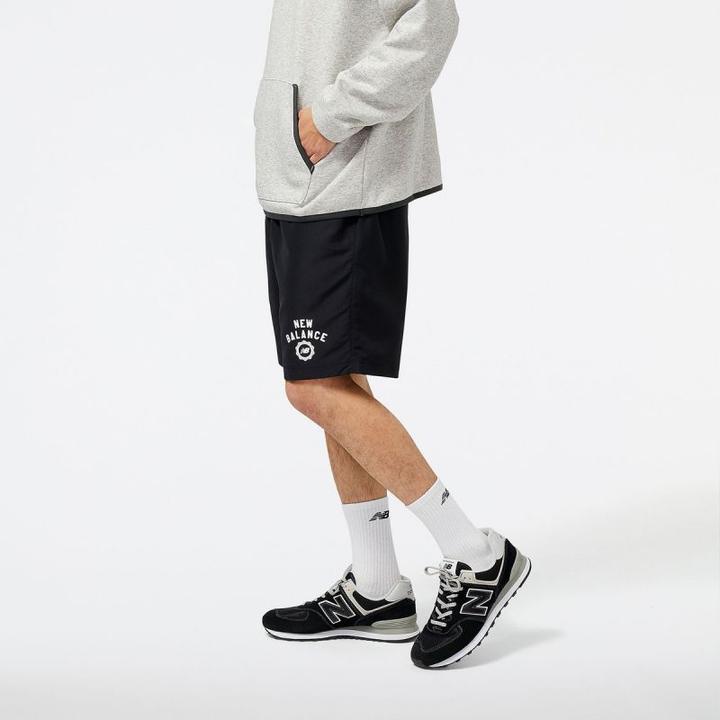 Actual product image New Balance Sportliche, saisonale, gewebte Shorts (S)