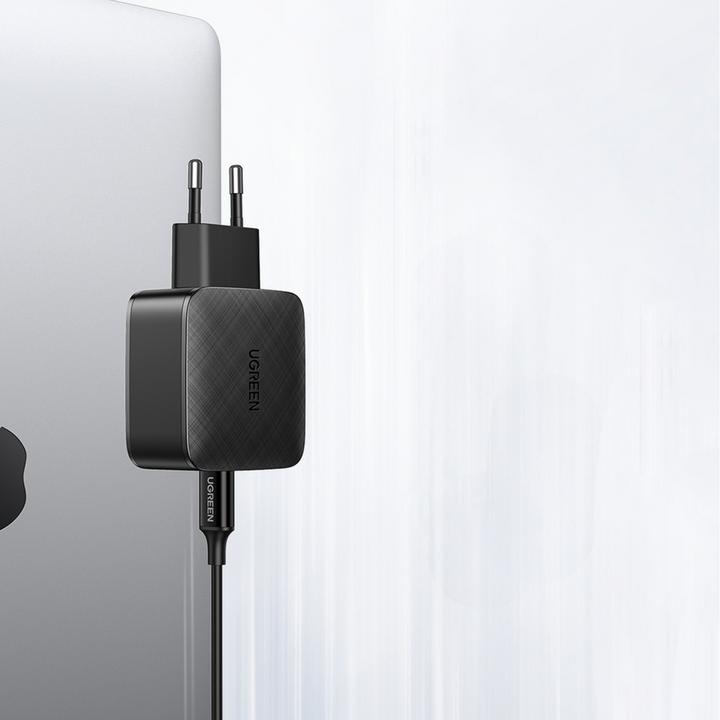 Produktbild Ugreen Wall charger CD217, 65W, USB-C (black) + USB-C to USB-C cable, 2m (black) (65 W, 1 Port)
