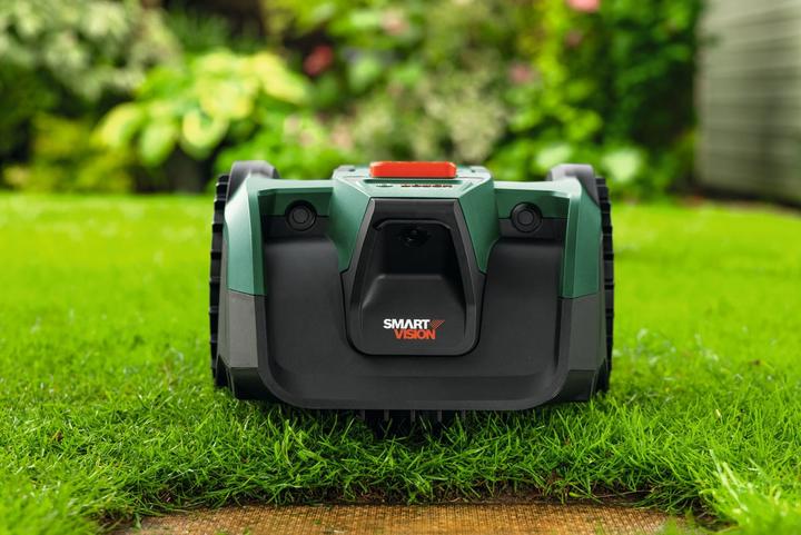 Actual product image Bosch Home & Garden VisiMow 18V-200 battery-set (200 m², Without boundary wire)