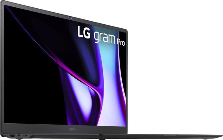 Actual product image LG 17" 17Z90SP-E Notebook I7 32GB LPDDR5/2TB SSD black W11P (17", Intel Core Ultra 7 155H, 32 GB, 2000 GB, DE)
