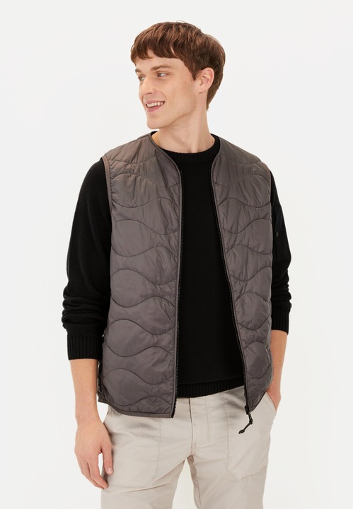 Immagine prodotto Camel Active Outdoor Weste aus recyceltem Polyamid (52)