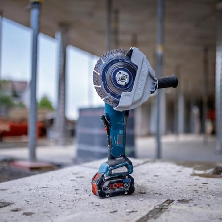 Actual product image Bosch Professional GWS 18V-180 P L-BOXX (180 mm)