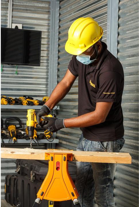 Produktbild DeWalt Schraubendreher Bohrmaschine DCD991NT-XJ 18V ohne Akku und Ladegerät, TSTAK Koffer