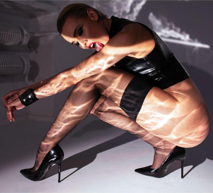 Produktbild Noir Handmade Top in schwarz (S)