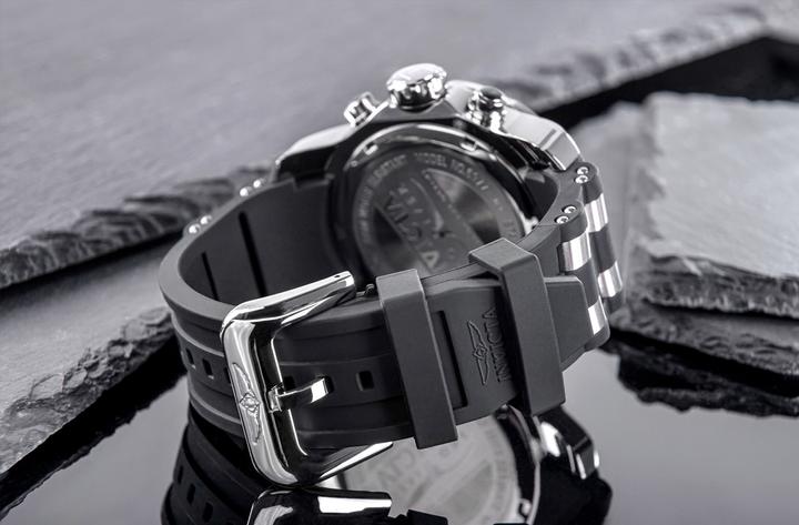 Actual product image Invicta Pro Diver 6977 Herenhorloge - 48mm (Sports watch, 48 mm)