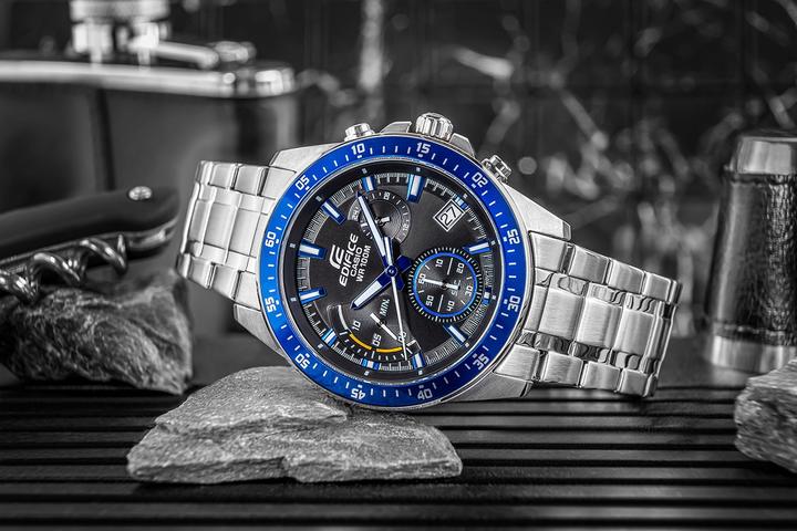 Produktbild Casio EFV-540D-1A2VUEF (Chronograph, 44 mm)