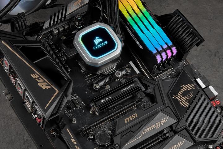 Produktbild Corsair MP600 (2000 GB, M.2 2280)