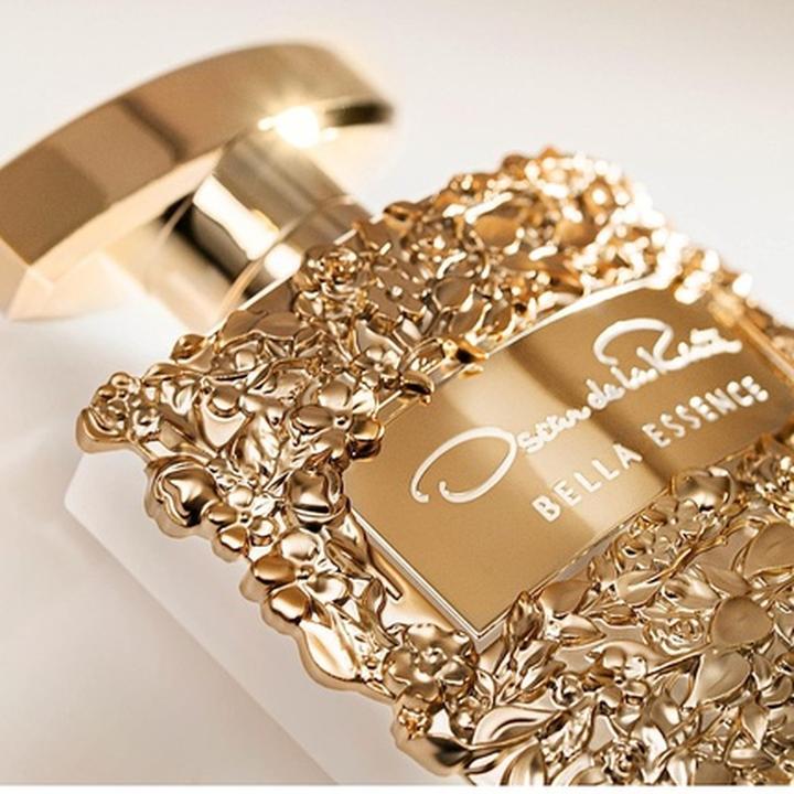 Actual product image Oscar de la Renta Bella Essence by Eau de Parfum Spray 30 ml (Eau de parfum, 30 ml)