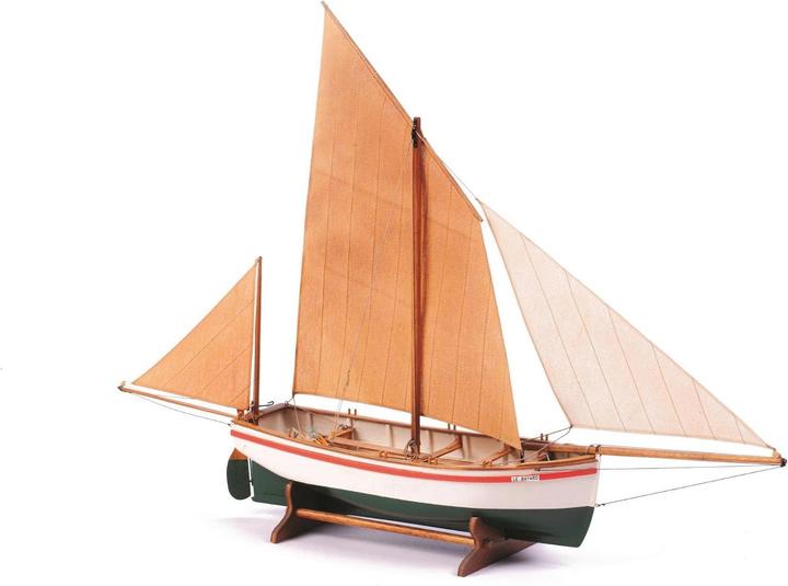 Billing Boats LE BAYARD - Coque en bois (428838)