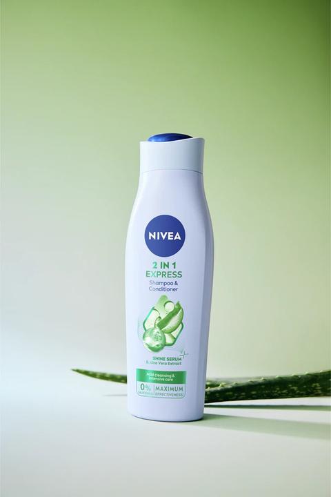 Actual product image NIVEA 2in1 Express (Liquid shampoo, 250 ml)