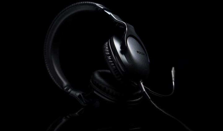 Actual product image Roccat Cross (Cable)