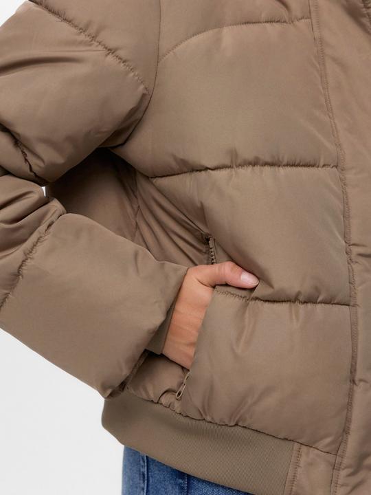 Actual product image Vero Moda VMKYLIE Jacke Daunenjacke (M)