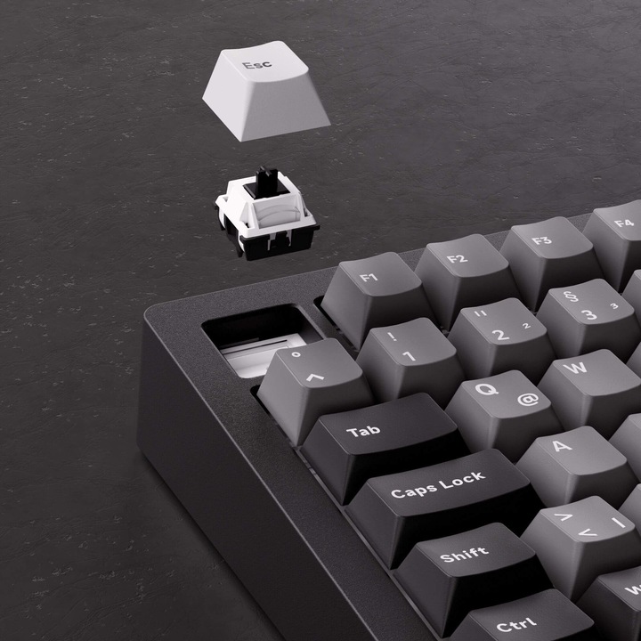 Actual product image Akko MonsGeek M1 V5 VIA Black & Silver Keyboard ISO-DE/UK/Nordic layout Creamy Purple Switch (DE, Cable)