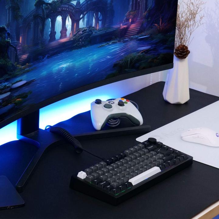 Actual product image Akko Monsgeek M1 V5 (DE, Cable, Wireless)