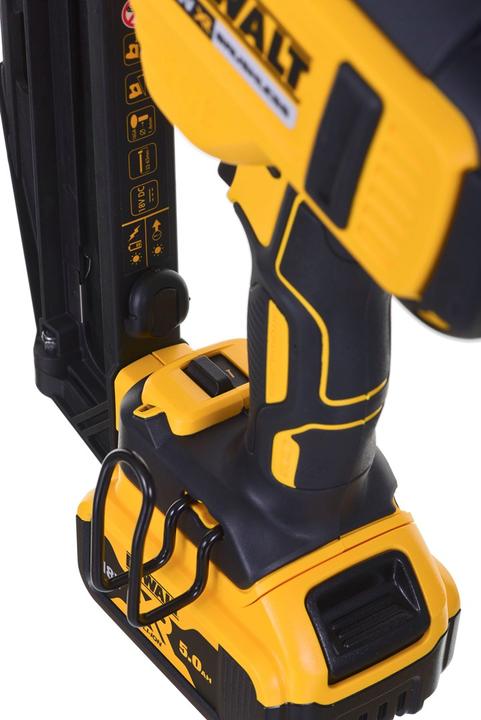 Actual product image DeWalt NAILER 18V 16Ga 32-63mm 2x5.0Ah BRUSHLES DCN660P2