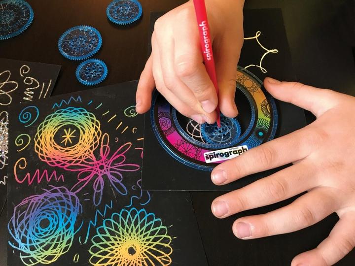 Actual product image Playmonster Spirograph Scratch & Shimmer