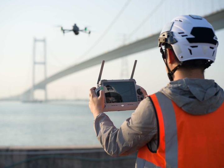 Image du produit DJI Matrice 4E (UE) (1219 g, 20 Mpx)