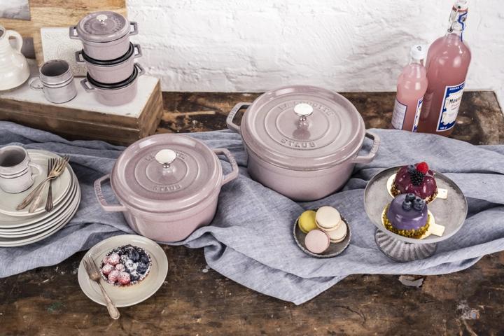 Produktbild Staub Cocotte (24 cm, Bräter + Schmortopf, Gusseisen)