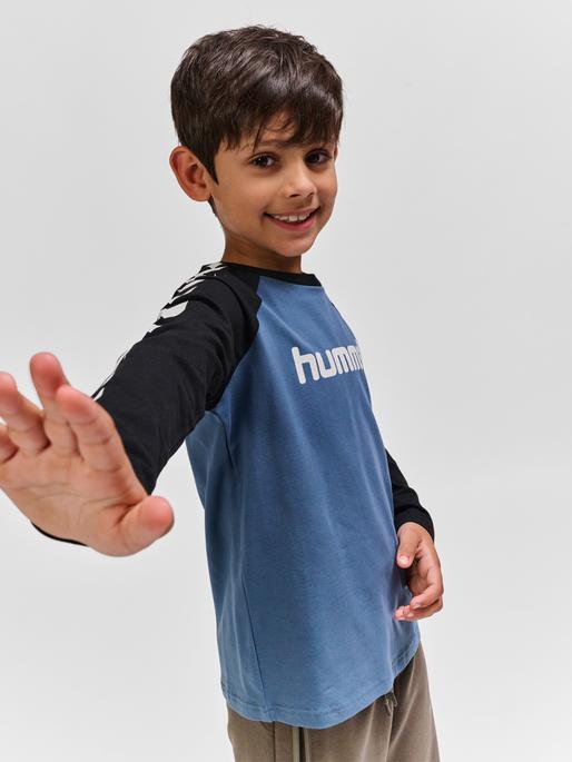 Immagine prodotto hummel hmlBOYS T-SHIRT L/S (104)