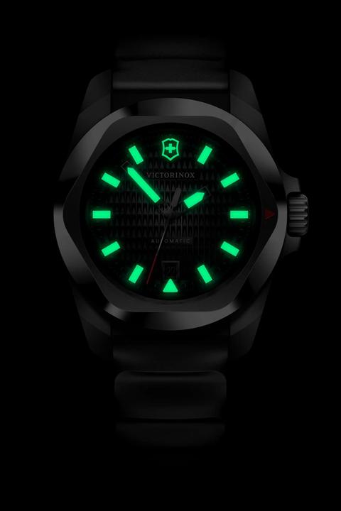 Actual product image Victorinox 242039 (41 mm)