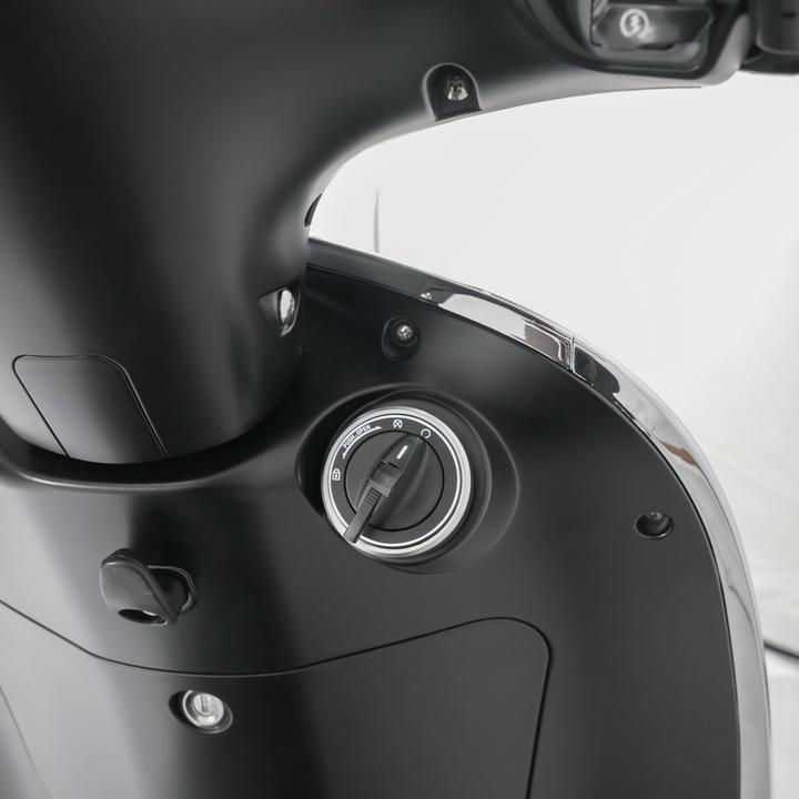 Image du produit ecoro Syra 90SX (95 km/h, 5500 W)