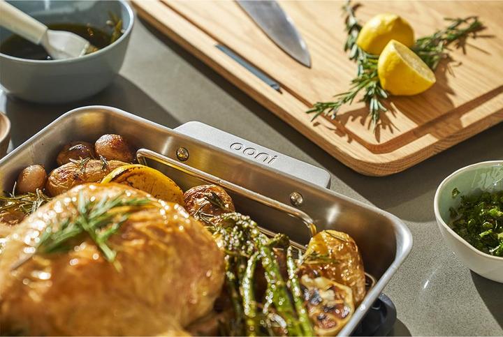 Actual product image Ooni Rosting Pan large