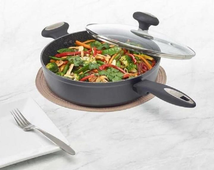 Actual product image Zyliss Frying pan Ultimate with glass lid 28 cm (28 cm, Frying pan, Aluminium)
