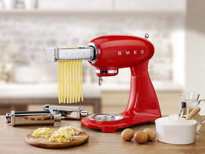 Productafbeelding Smeg SMF03RDEU 50's Retro Style (800 W)