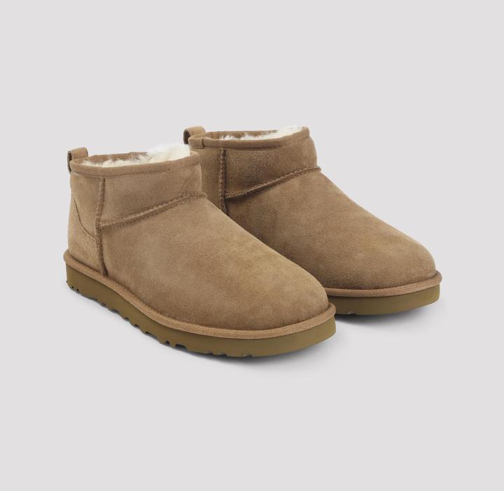 Actual product image Ugg Classic ultra mini (43)
