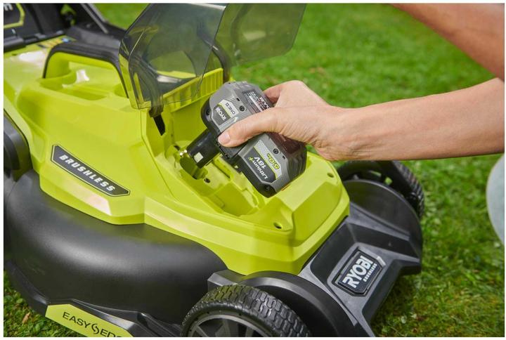 Actual product image Ryobi RY18 lmX40C-150 (Rechargeable battery operated)