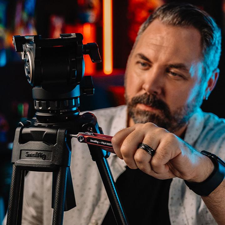 Image du produit SmallRig x FILM RIOT 7 in 1 Detent Folding Multi Tool Kit (Red) 4811