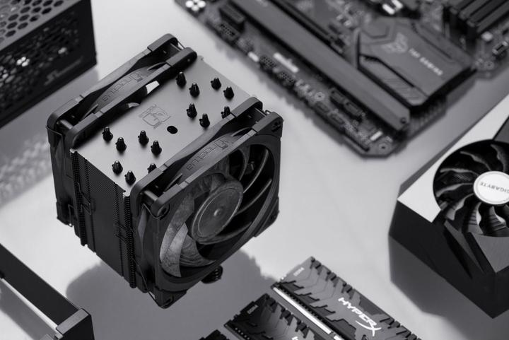 Actual product image Noctua NH-U12A chromax.black (158 mm)