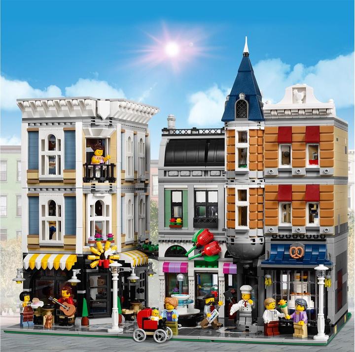 Image du produit LEGO La place de l’assemblée (10255, LEGO difficiles à trouver, LEGO Creator Expert)