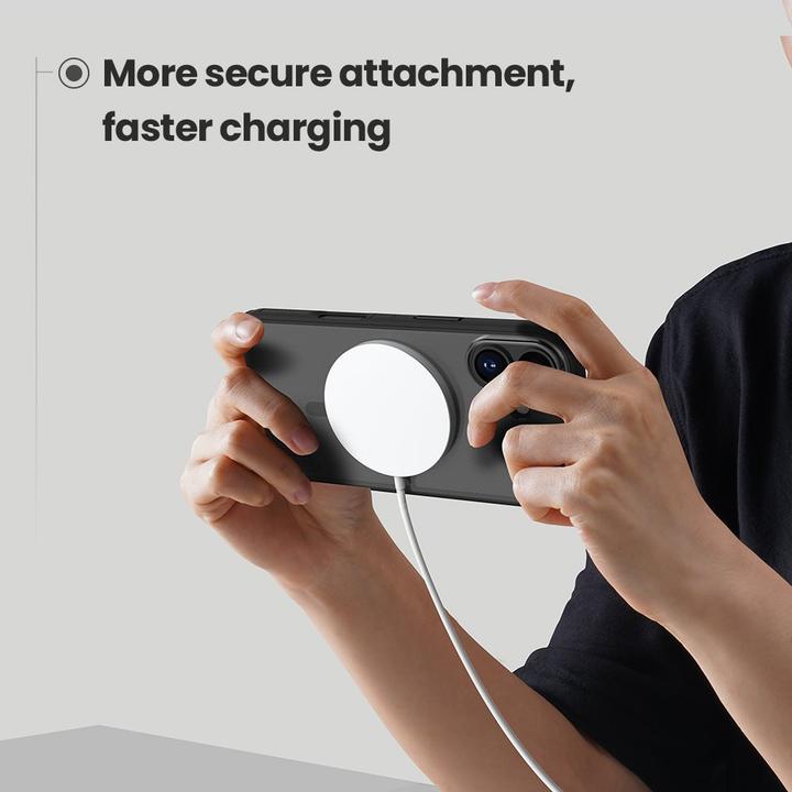 Produktbild Nillkin Super Frosted PRO Magnetic Back Cover für Apple iPhone 17 Transparent Schwarz (Apple iPhone 17)