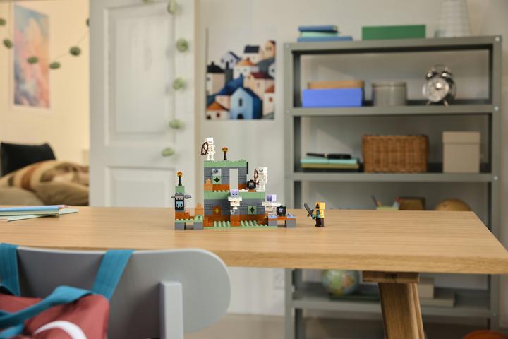 Actual product image LEGO The Trial Chamber (21271)