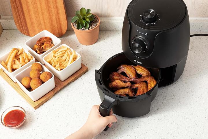 Produktbild Linsar Kompakte Heissluftfritteuse 1,8L mit Timer & Warmhaltefunktion