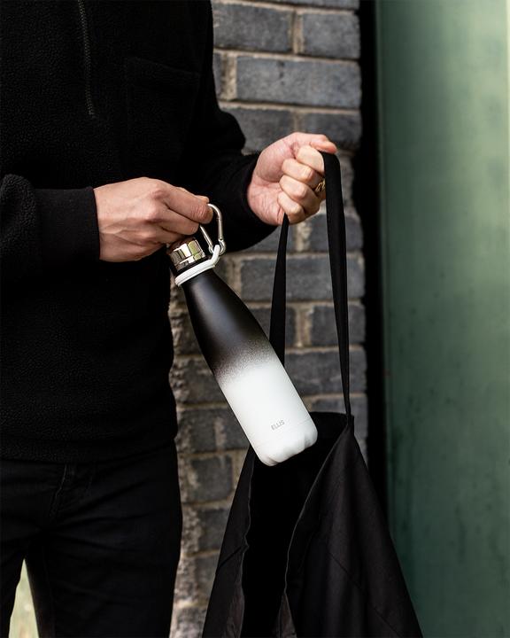 Actual product image Chilly’s Carabiner bottle holder