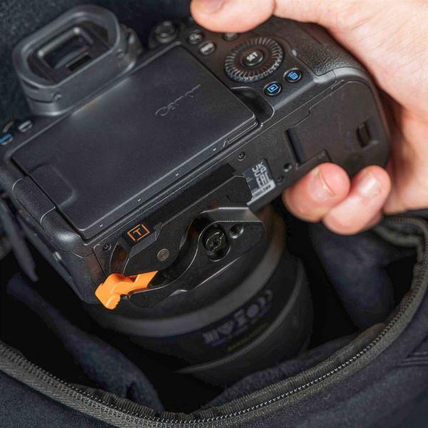 Actual product image Tether Tools LeverLock&Cable Kit Optima 10G gerade orange 4,6m (4.60 m, USB 3.2 Gen 2)
