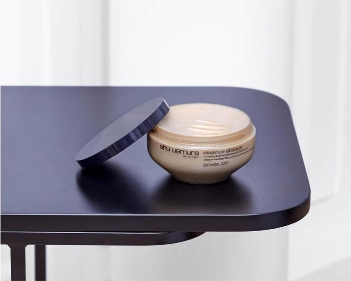 Immagine prodotto Shu Uemura Trattamento illuminante nutriente Essence Absolue (200 ml)