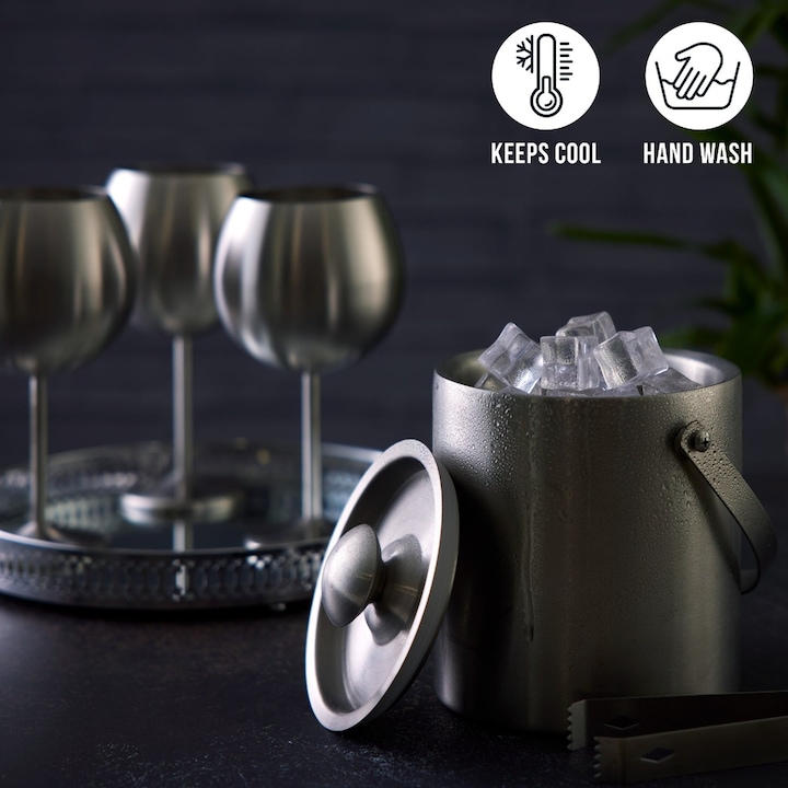 Actual product image Oak & Steel Ice cube tray set