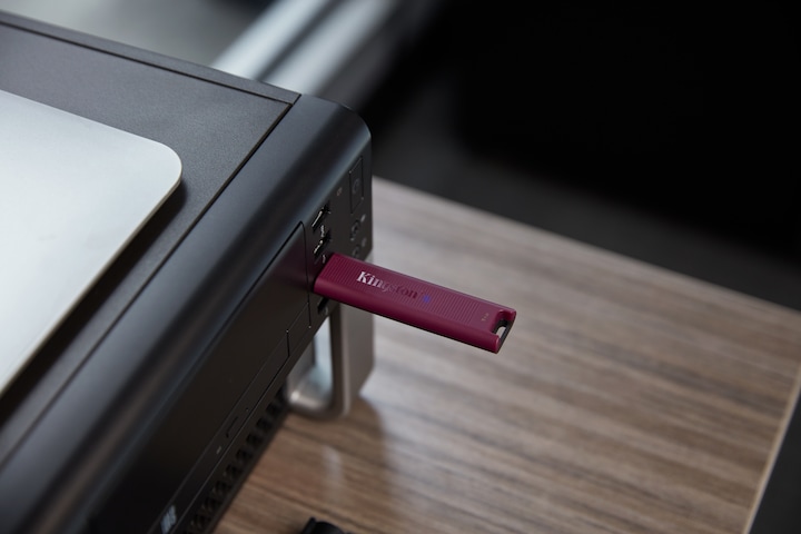 Produktbild Kingston DataTraveler Max (1000 GB, USB 3.2, USB-A)